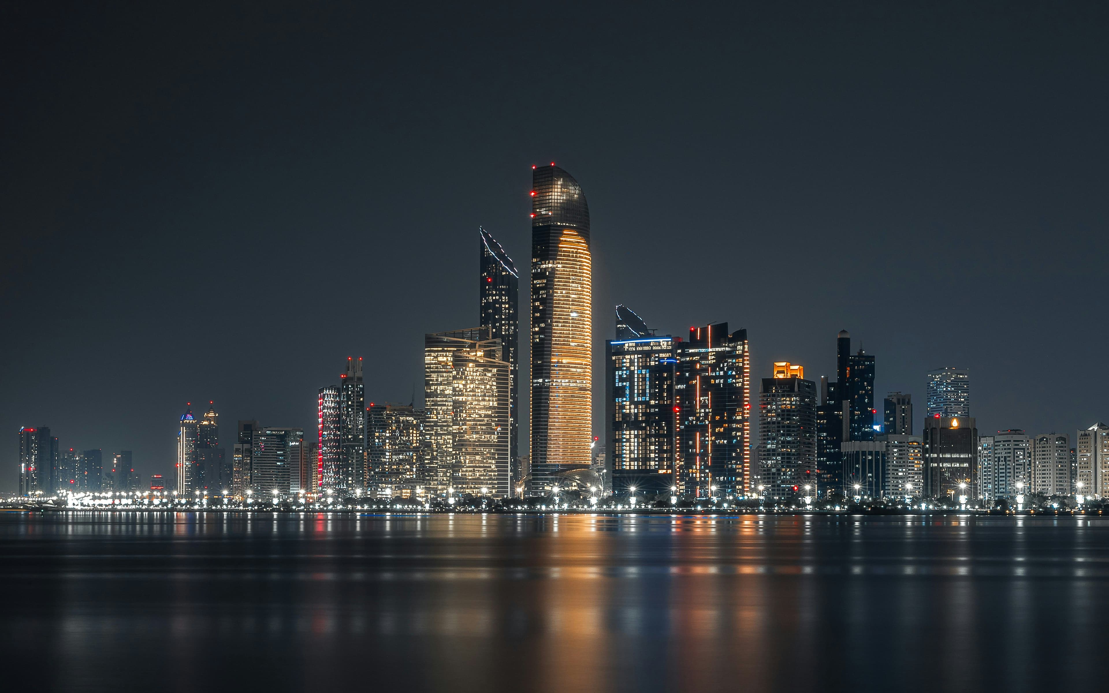 Abu Dhabi Doubles UK Investment Commitment to £20 Billion