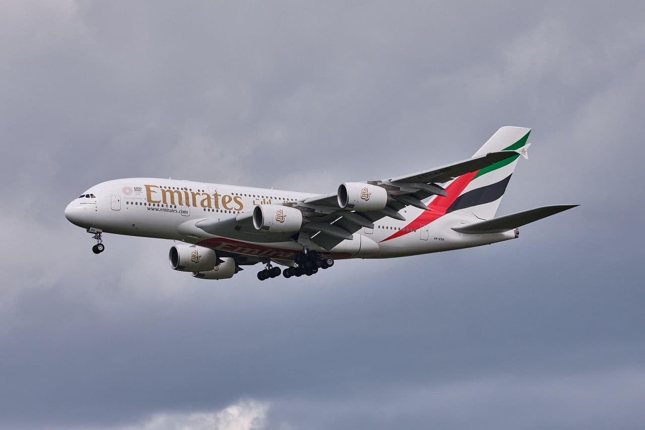 Emirates Launches World-First Starlink Wi-Fi on A380 Fleet
