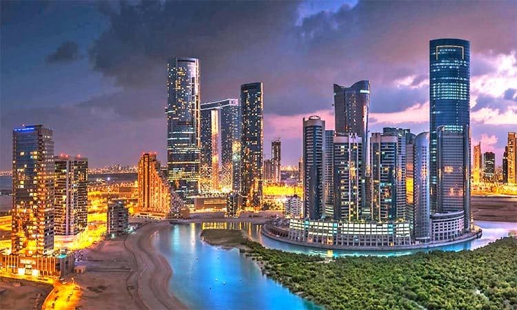 Trump Sends Crypto Team to Abu Dhabi for Bitcoin Conference