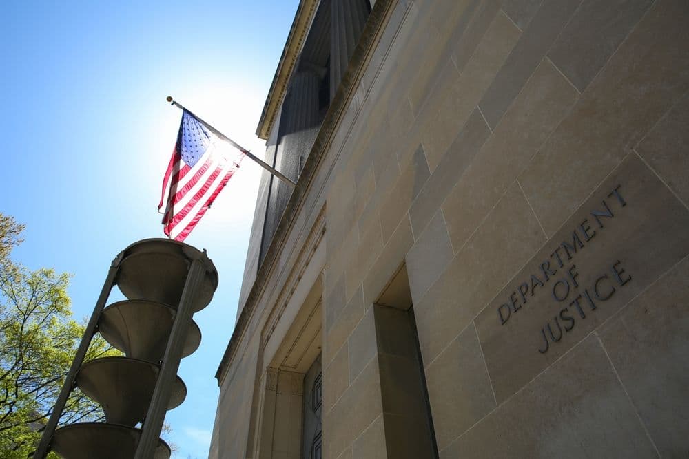 U.S. DOJ Scraps Crypto Enforcement Team, Opens Door to Digital Asset Boom